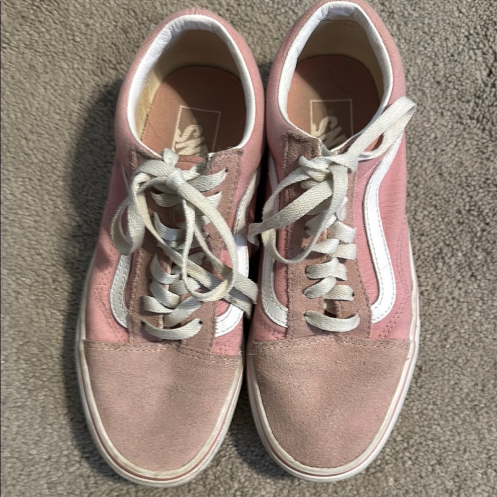 Vans Pink and White Sneakers Low-Top Suede size 6.5